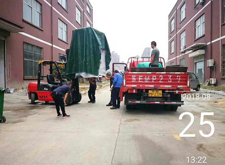 自動<a href='http://www.top300.cn' target='_blank'><u>去毛刺機</u></a>