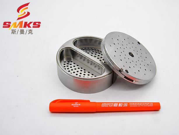 噴絲板去毛刺，用擠壓研磨機