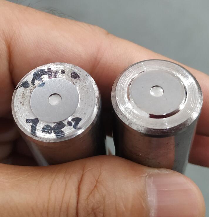  這種盲孔普通流體拋光機拋不成，得用鏡面噴砂機 